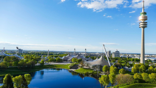 Panorama-Ansicht des Olympia-Parks mit Olympia-Stadion und Turm. Foto: Heinz Hummel / Pixabay