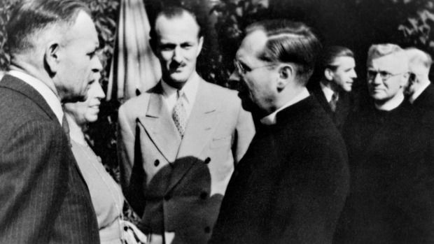 Frauen und Männer im Dienst der bayerischen Demokratie - Zeitzeugengespräch und Visuelle Aufarbeitung